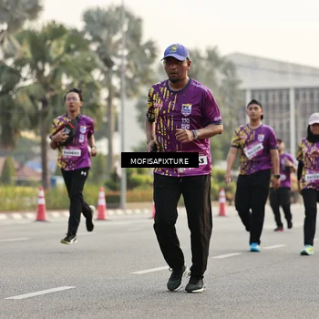 Runner Photo 5908013