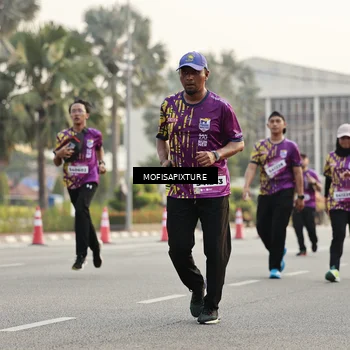 Runner Photo 5908017