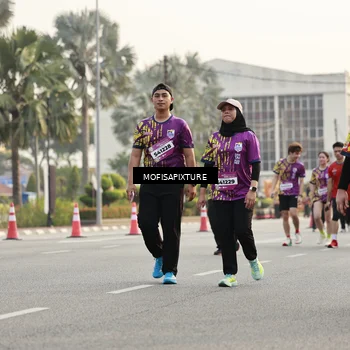 Runner Photo 5908055