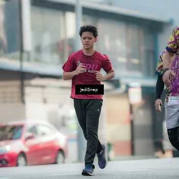 Runner Photo 5908095