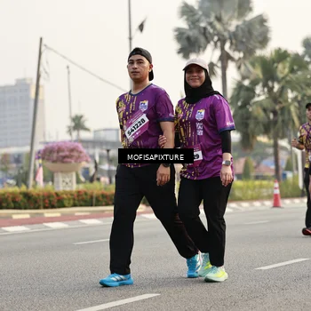 Runner Photo 5908100