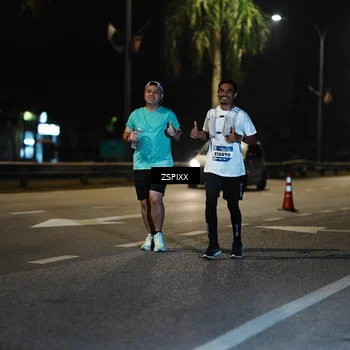 Runner Photo 5908105