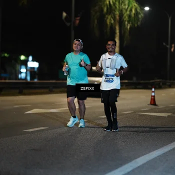Runner Photo 5908112