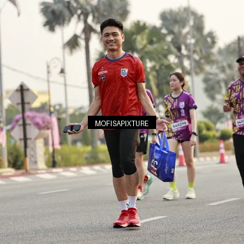 Runner Photo 5908173