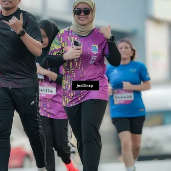 Runner Photo 5908195
