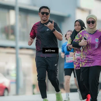 Runner Photo 5908196