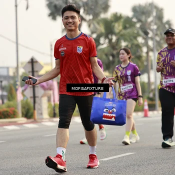 Runner Photo 5908197