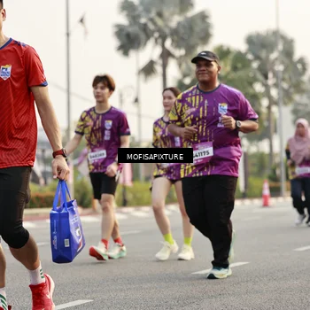 Runner Photo 5908201
