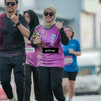Runner Photo 5908202