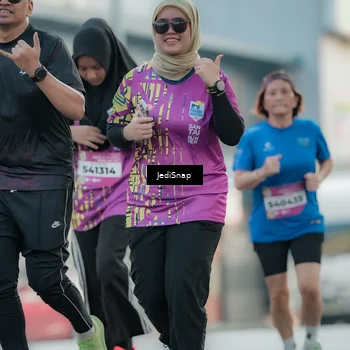 Runner Photo 5908216