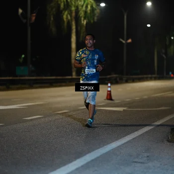 Runner Photo 5908234