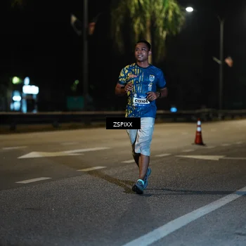 Runner Photo 5908270