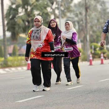 Runner Photo 5908364