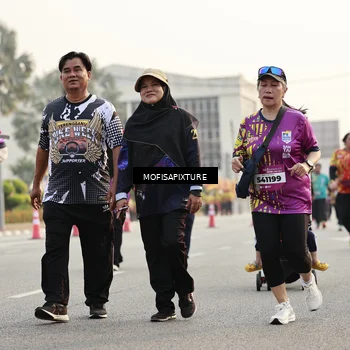 Runner Photo 5908375