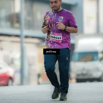 Runner Photo 5908425