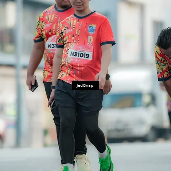 Runner Photo 5908573
