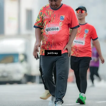 Runner Photo 5908574
