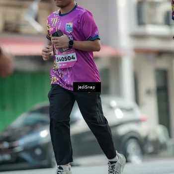 Runner Photo 5908637
