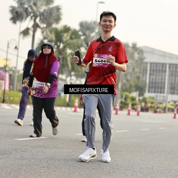 Runner Photo 5908673