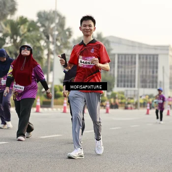 Runner Photo 5908692