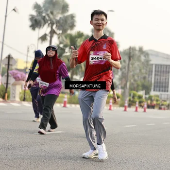 Runner Photo 5908717
