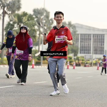 Runner Photo 5908729