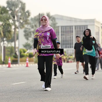 Runner Photo 5908744