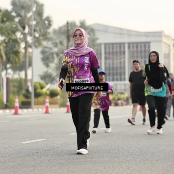 Runner Photo 5908746