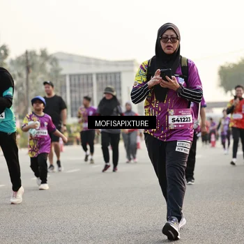 Runner Photo 5908773