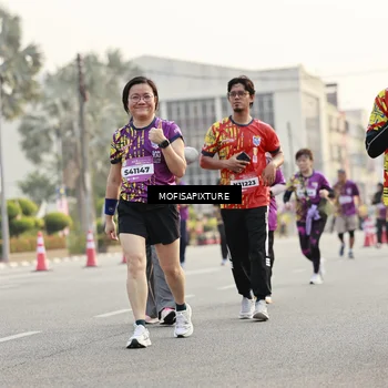 Runner Photo 5908900