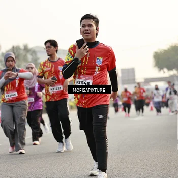 Runner Photo 5908935