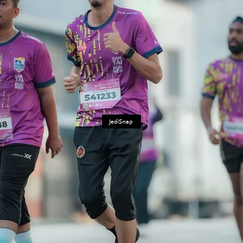 Runner Photo 5908940