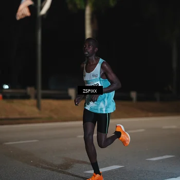 Runner Photo 5908973