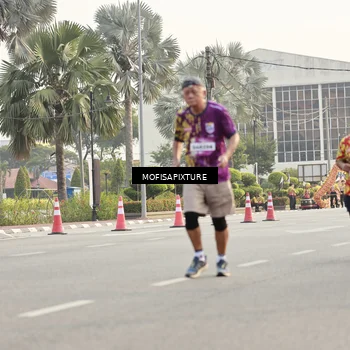 Runner Photo 5909011