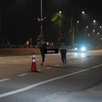 Runner Photo 5909015