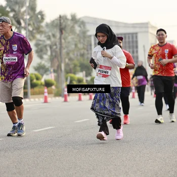 Runner Photo 5909019
