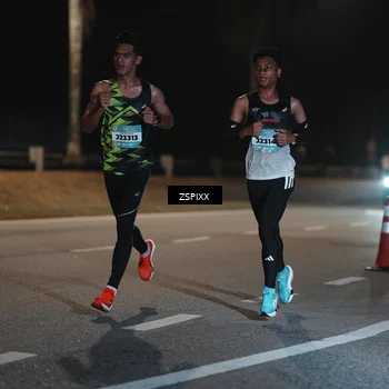 Runner Photo 5909024