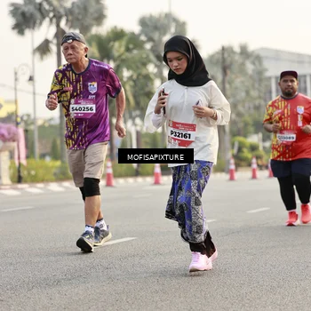 Runner Photo 5909053