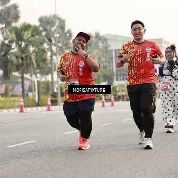 Runner Photo 5909110
