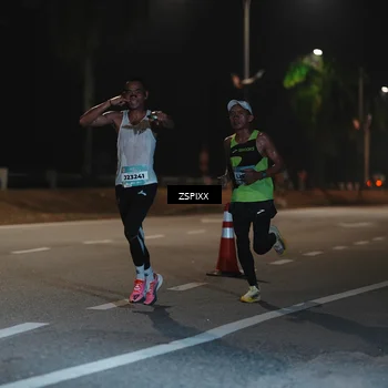 Runner Photo 5909132