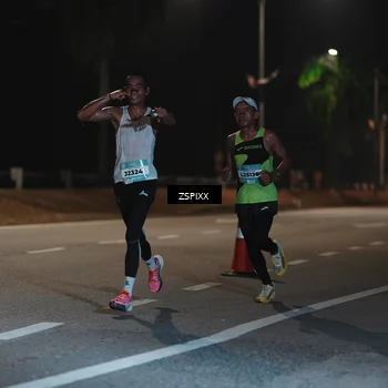 Runner Photo 5909136