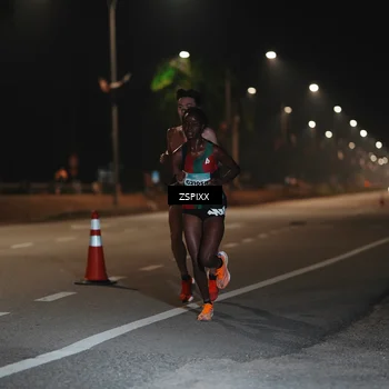 Runner Photo 5909210