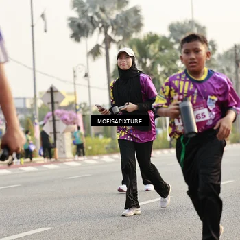 Runner Photo 5909244
