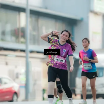 Runner Photo 5909272