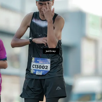 Runner Photo 5909349
