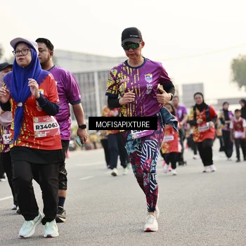 Runner Photo 5909368