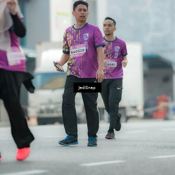 Runner Photo 5909470