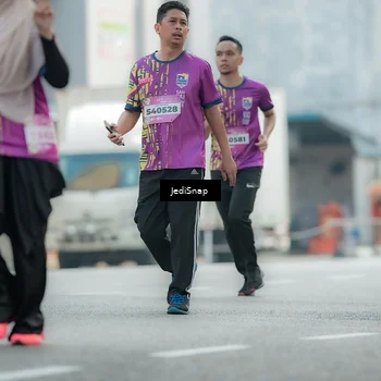 Runner Photo 5909484
