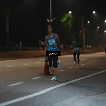 Runner Photo 5909500