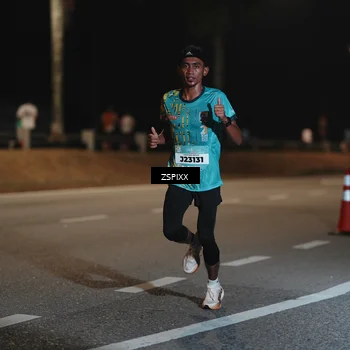 Runner Photo 5909630